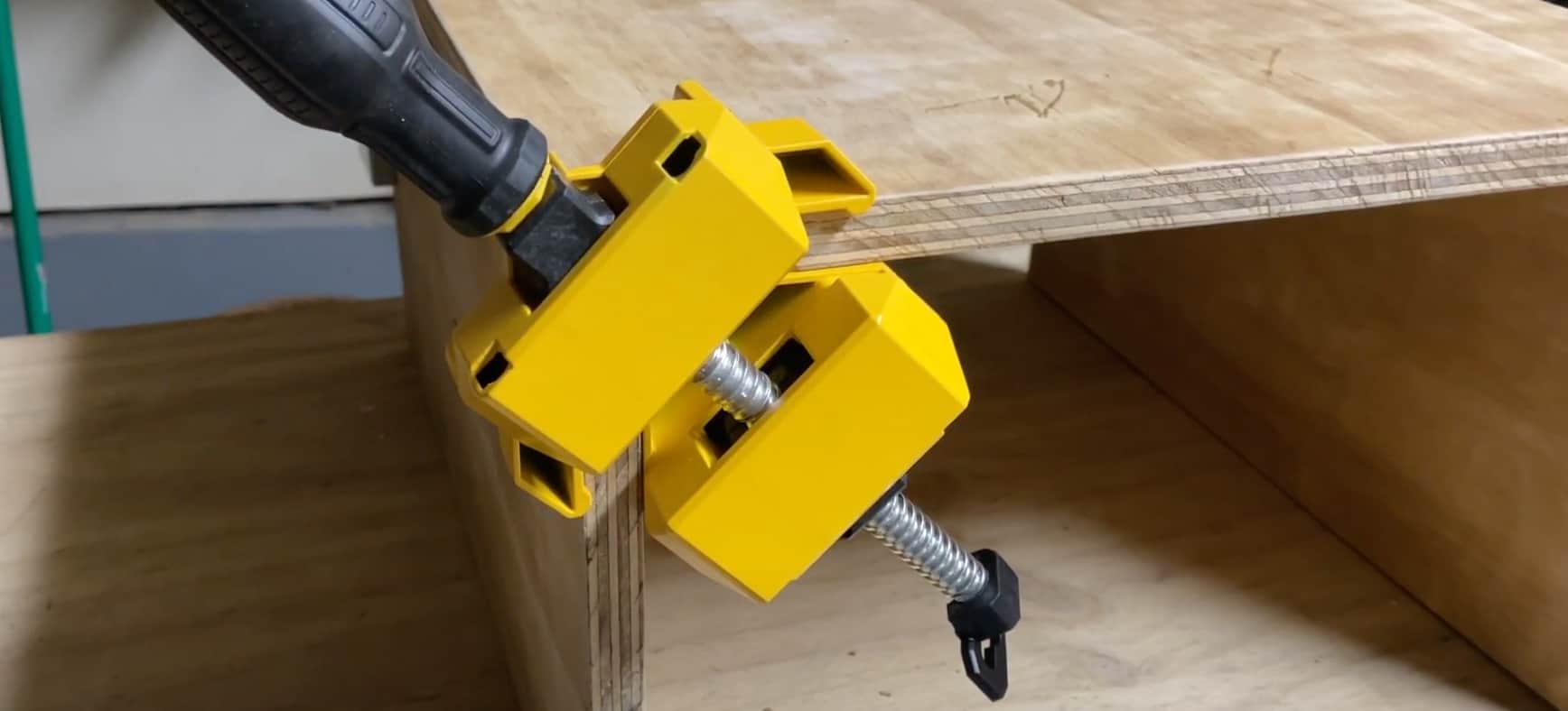 Right Angle Clamp Comparison WeTols vs DeWalt Help At My Home